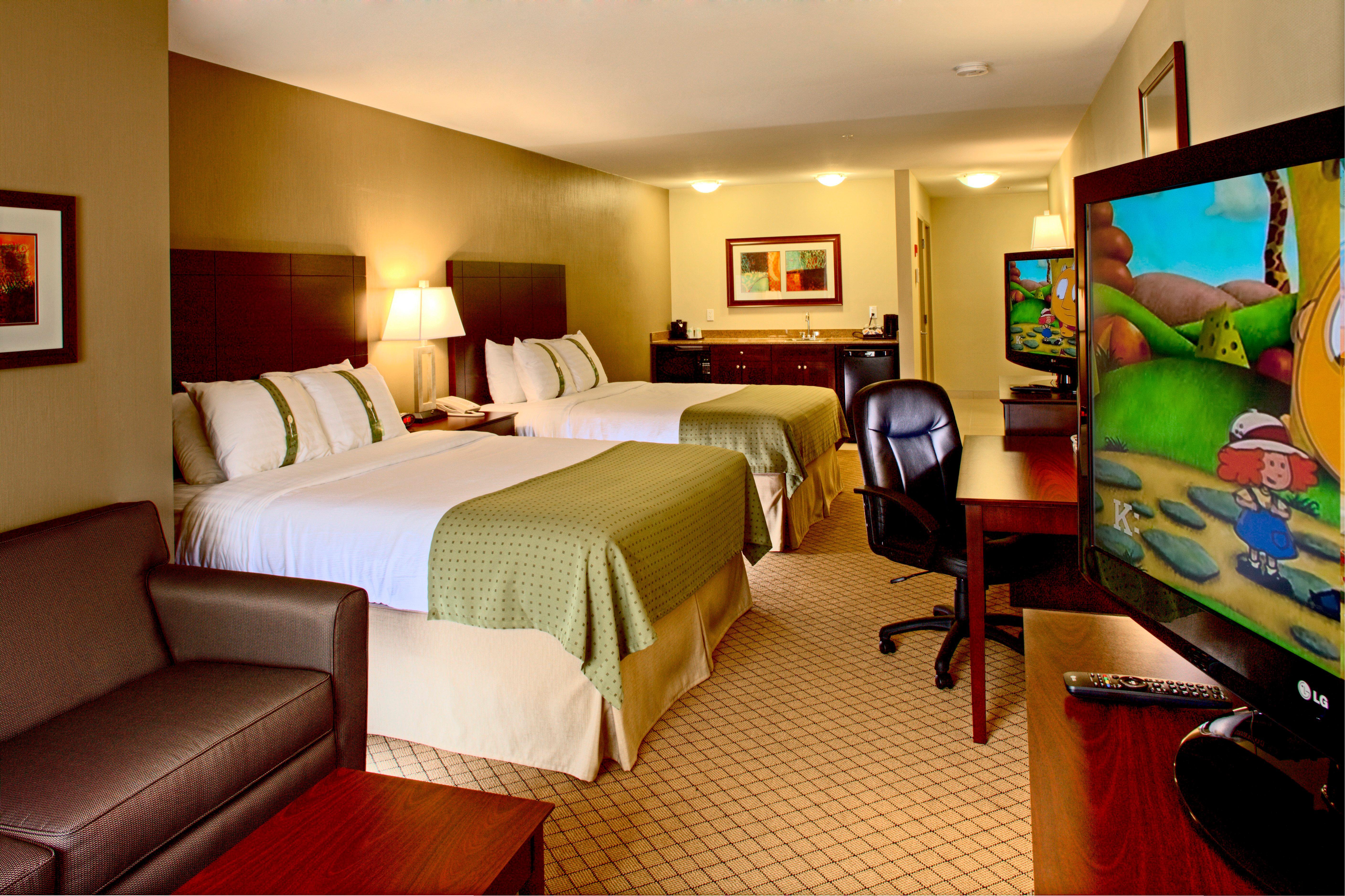 Holiday Inn Hotel And Suites-Kamloops By Ihg Exterior photo