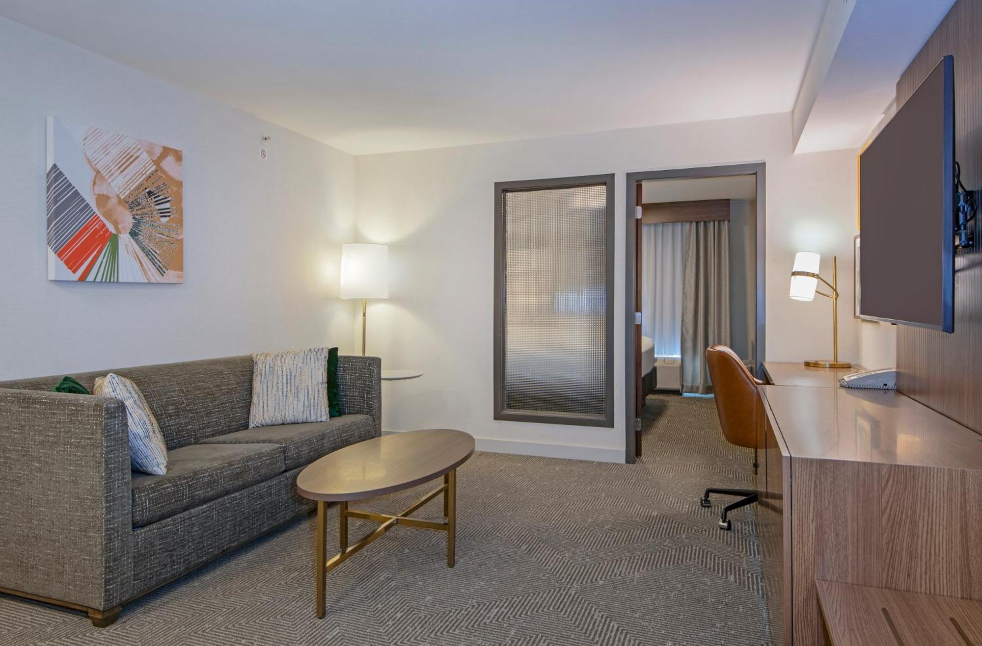 Holiday Inn Hotel And Suites-Kamloops By Ihg Exterior photo